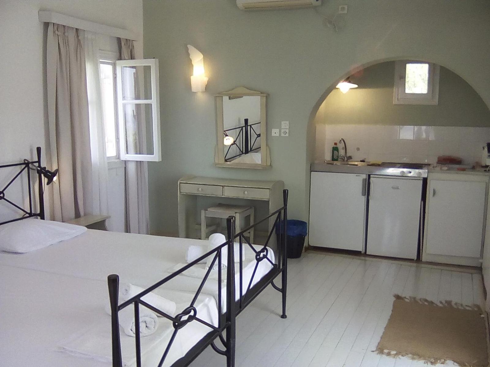 Spitia Vasili Aparthotel Kapsálion Buitenkant foto