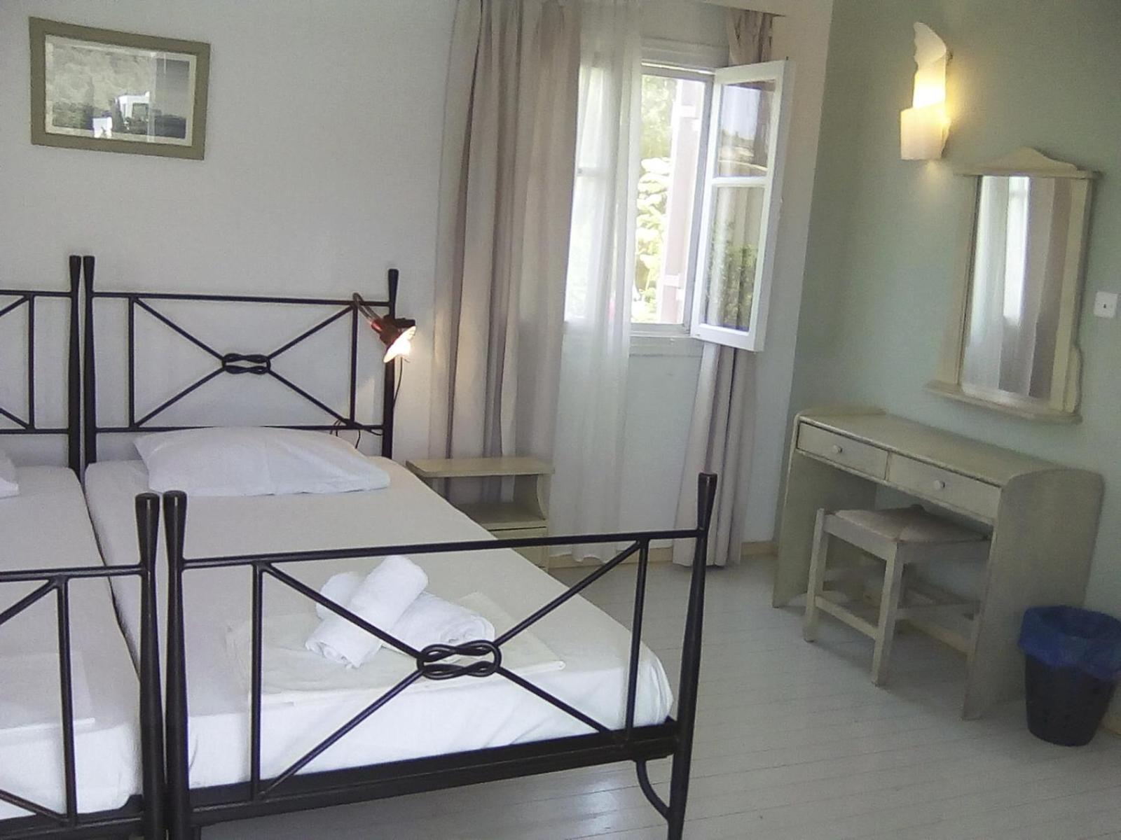Spitia Vasili Aparthotel Kapsálion Buitenkant foto